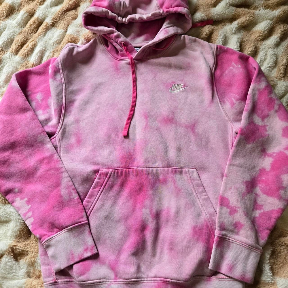 Pink Nike tie-dye hoodie #tieDye